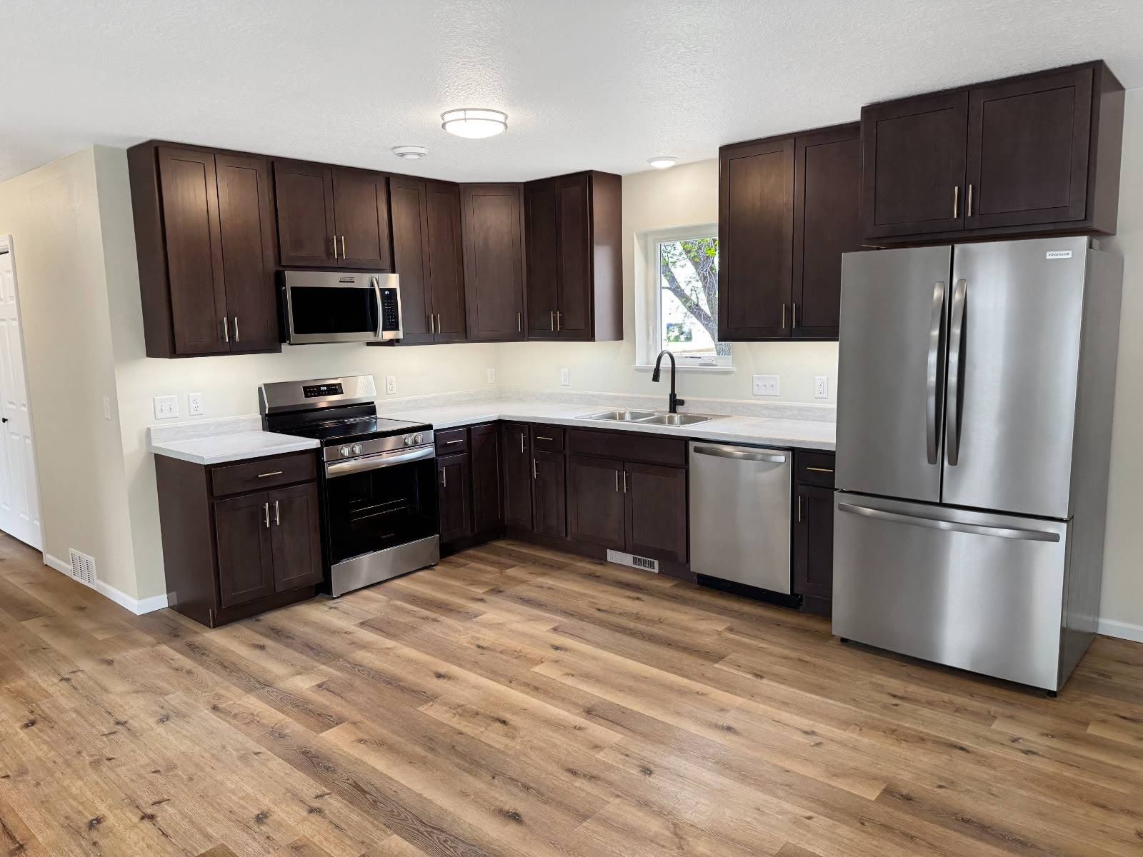 119 Murdock St – photo 2