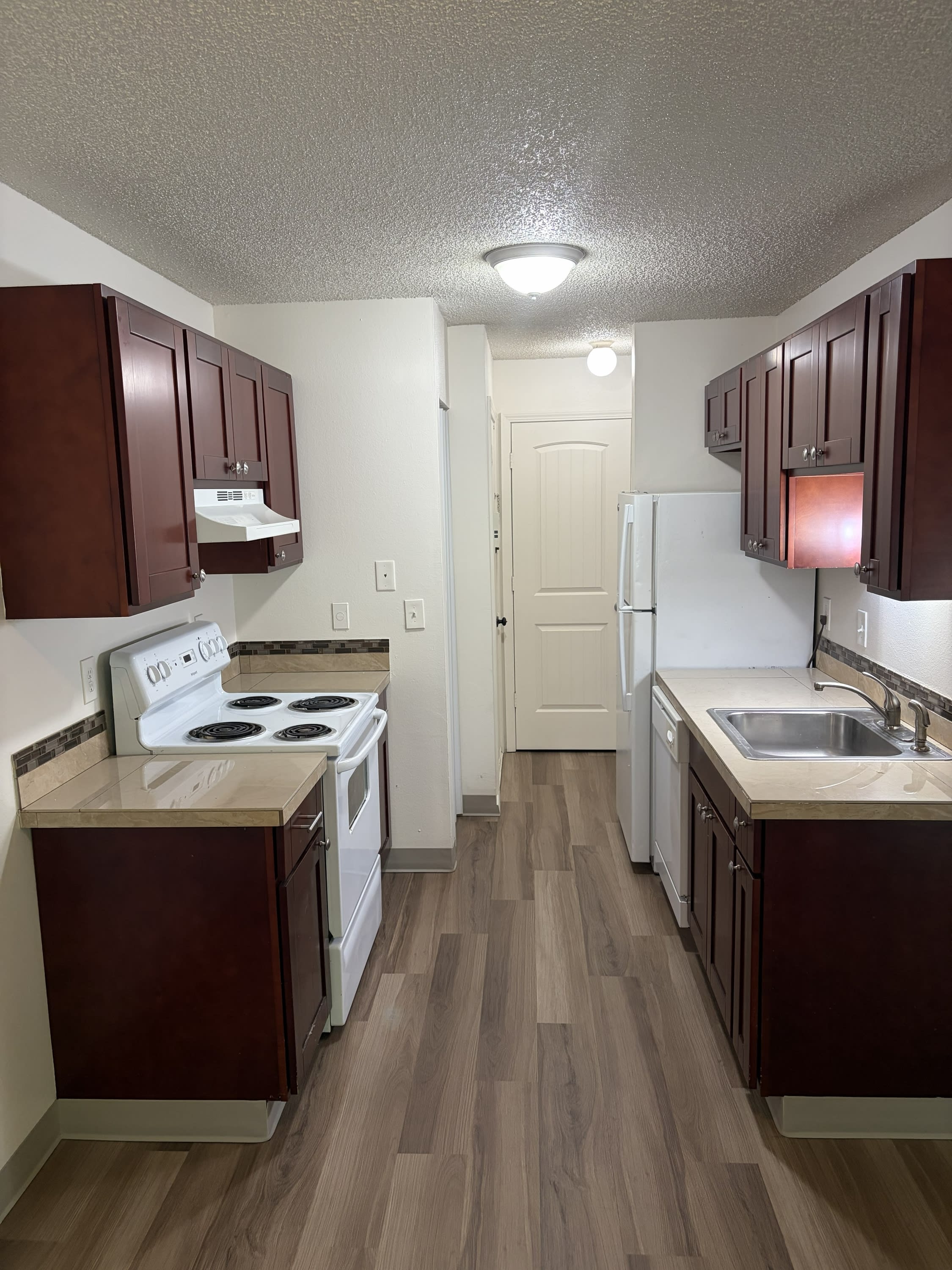 2297 Se Courtney Ave 5 – photo 1