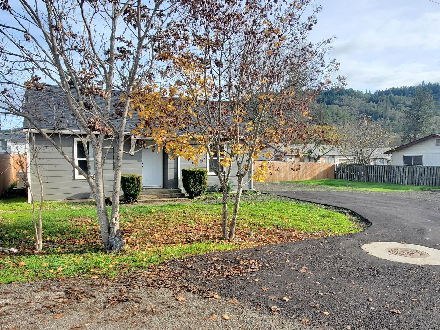 Remodeled 2 Bedroom Home In Roseburg – photo 2
