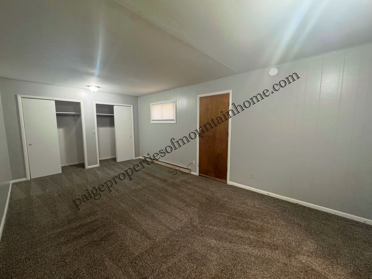 Charming 3 bed 2 bath Home on a Corner Lot! – photo 3