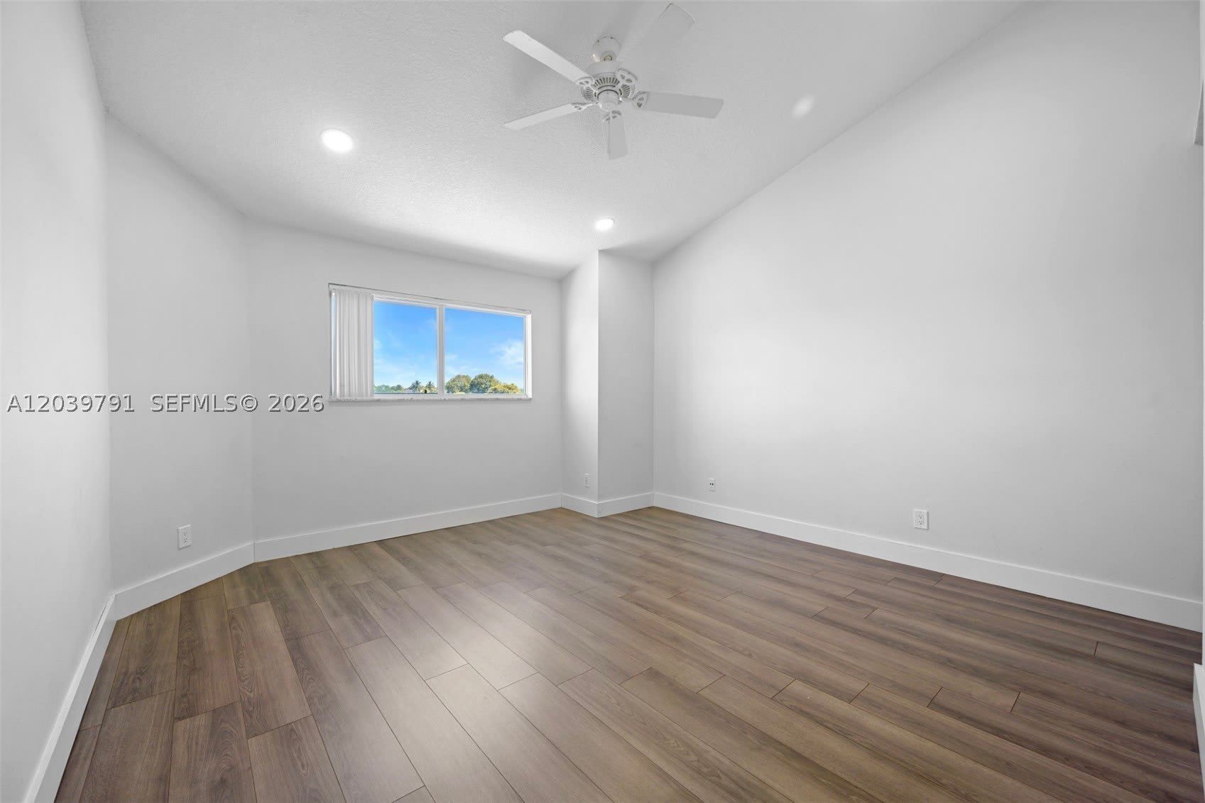 3449 Nw 44Th St – photo 5