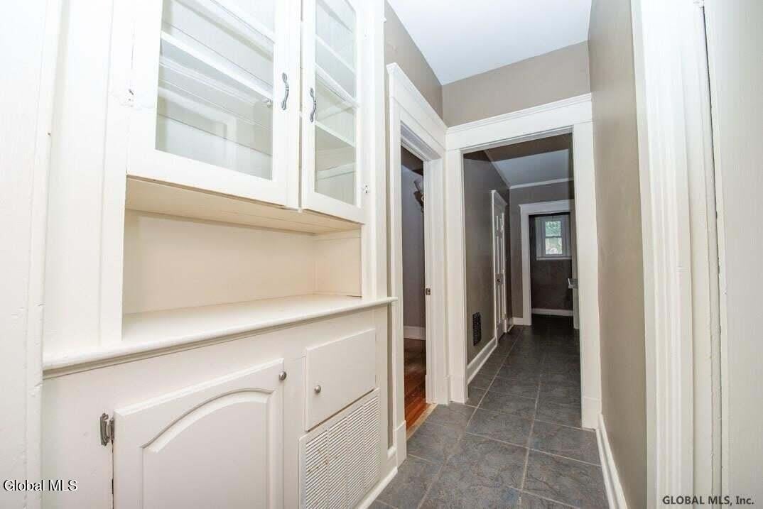 1144 Glenwood Boulevard – photo 4