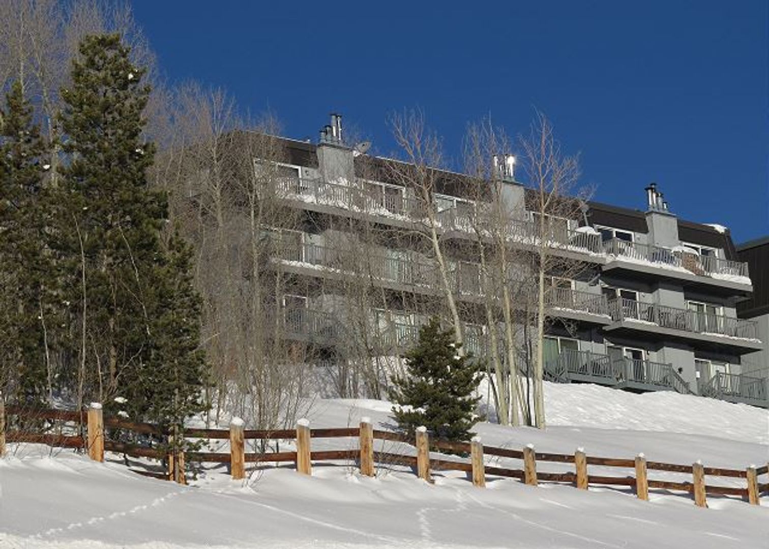 Winter Seasonal Rental- Summit Yacht Club 07 – photo 2