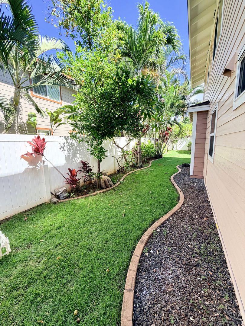 Beautifully Upgraded Home in Ka Makana at Hoakalei – photo 3
