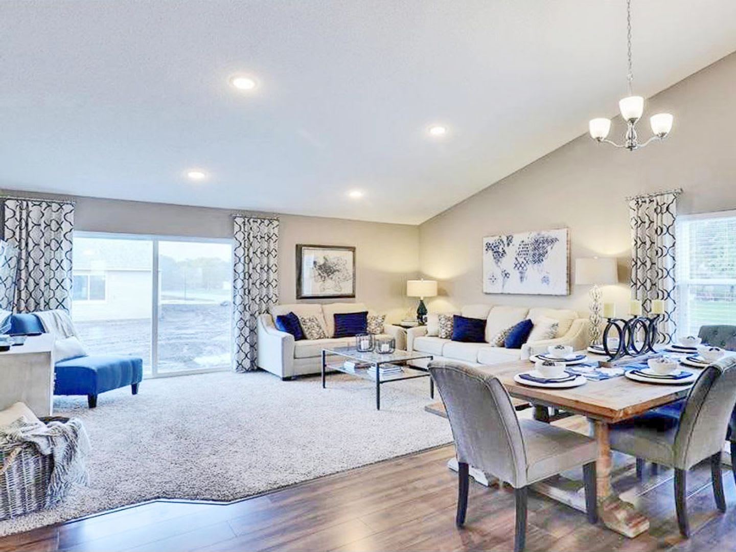 Like New Home With 3 Car Garage Granite Kitchen Vaulted Ceilings Primary Suite 3Brs On Upper Level More – photo 2