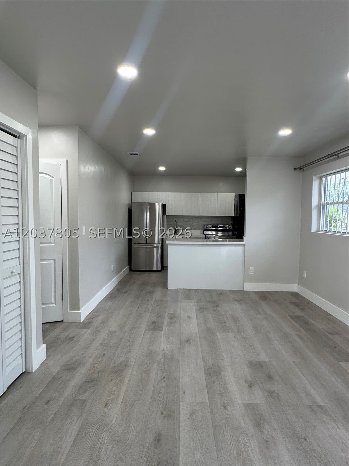 3000 NW 91st St – photo 2