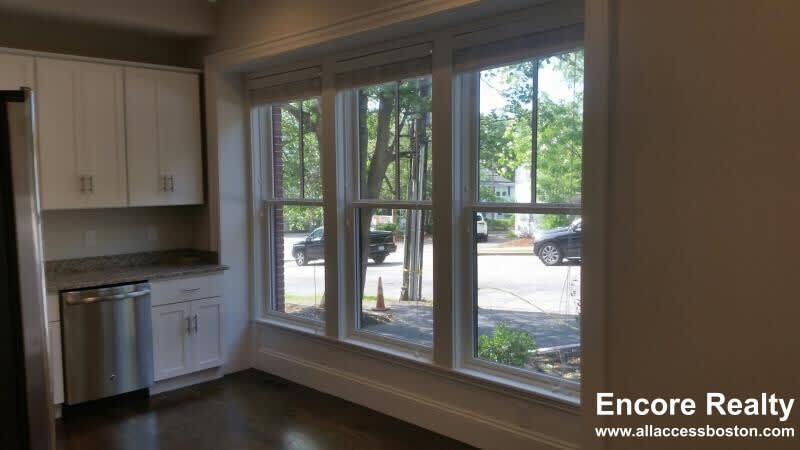 2044 Beacon St – photo 4