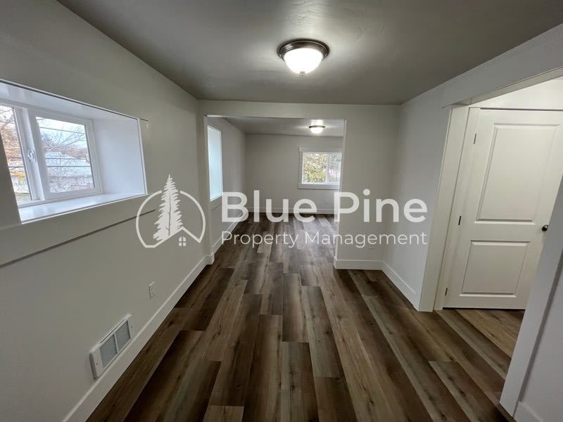 1288 Lake Avenue – photo 5