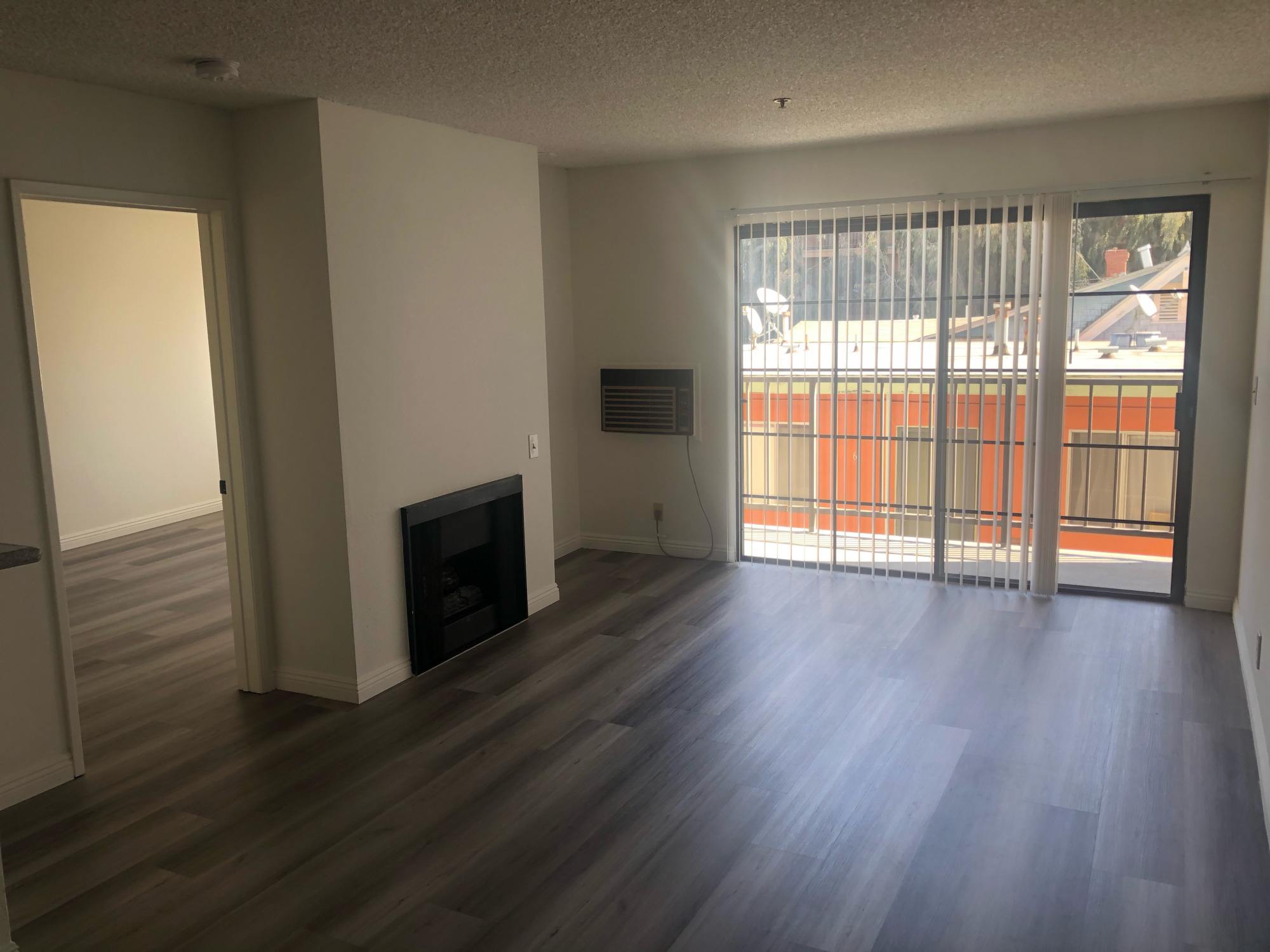 1601 Venice Blvd – photo 4