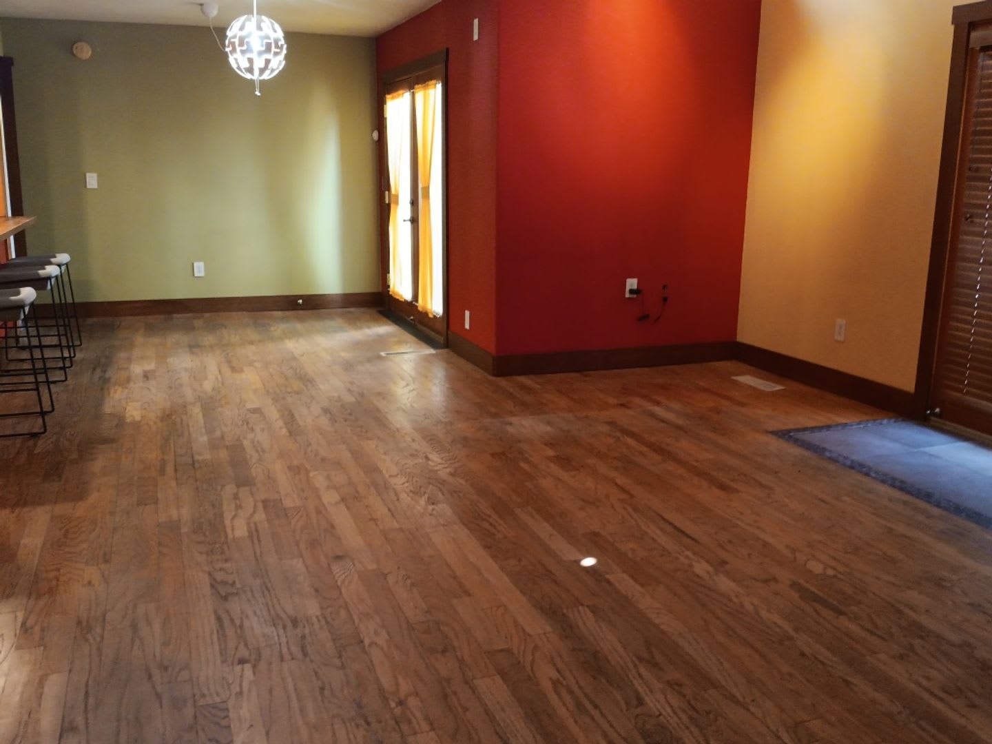 2 Bedroom, 2 Bathroom Home! Schedule a Showing Today! – photo 4