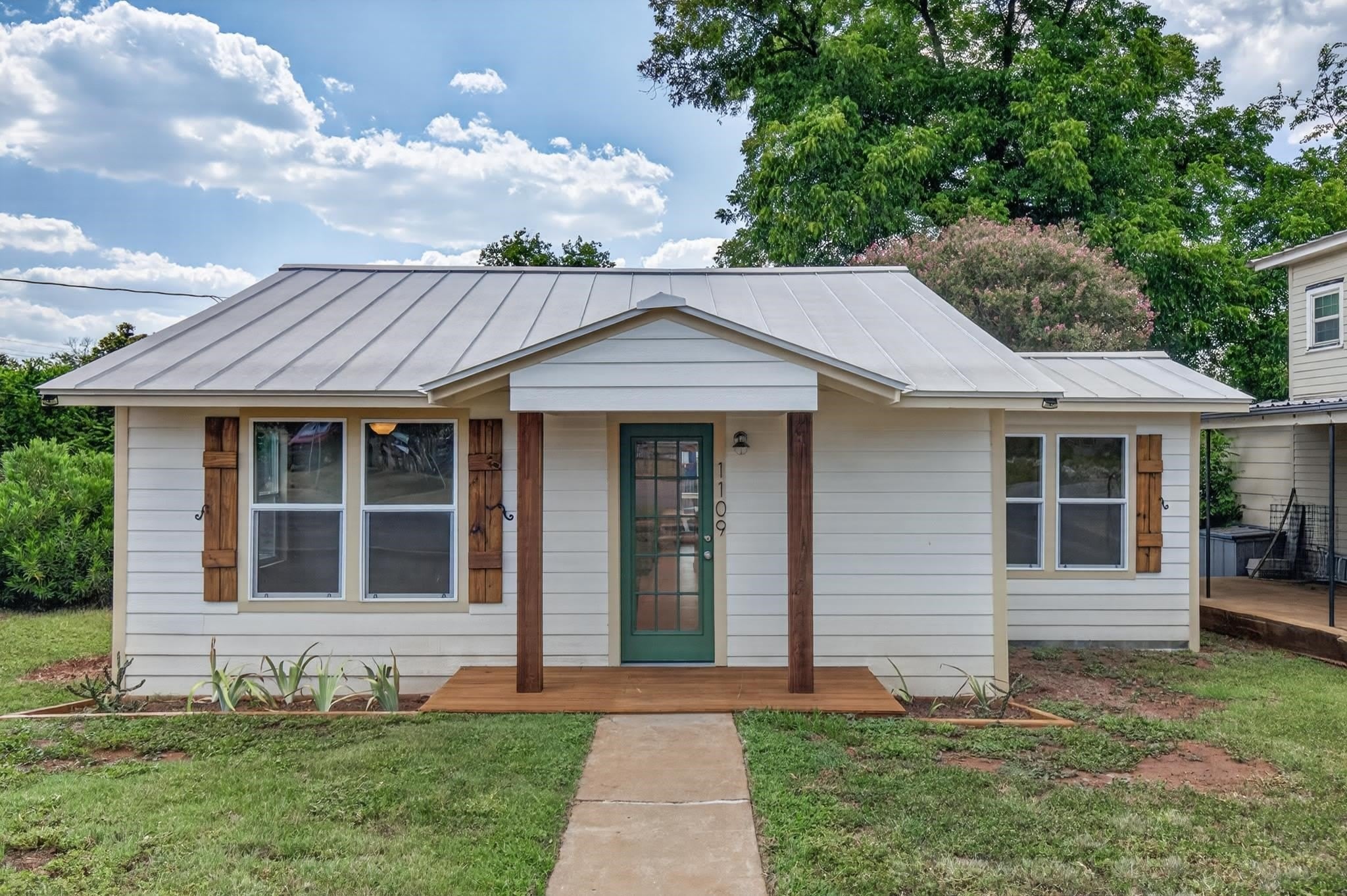 1109 Hickory Street – photo 2