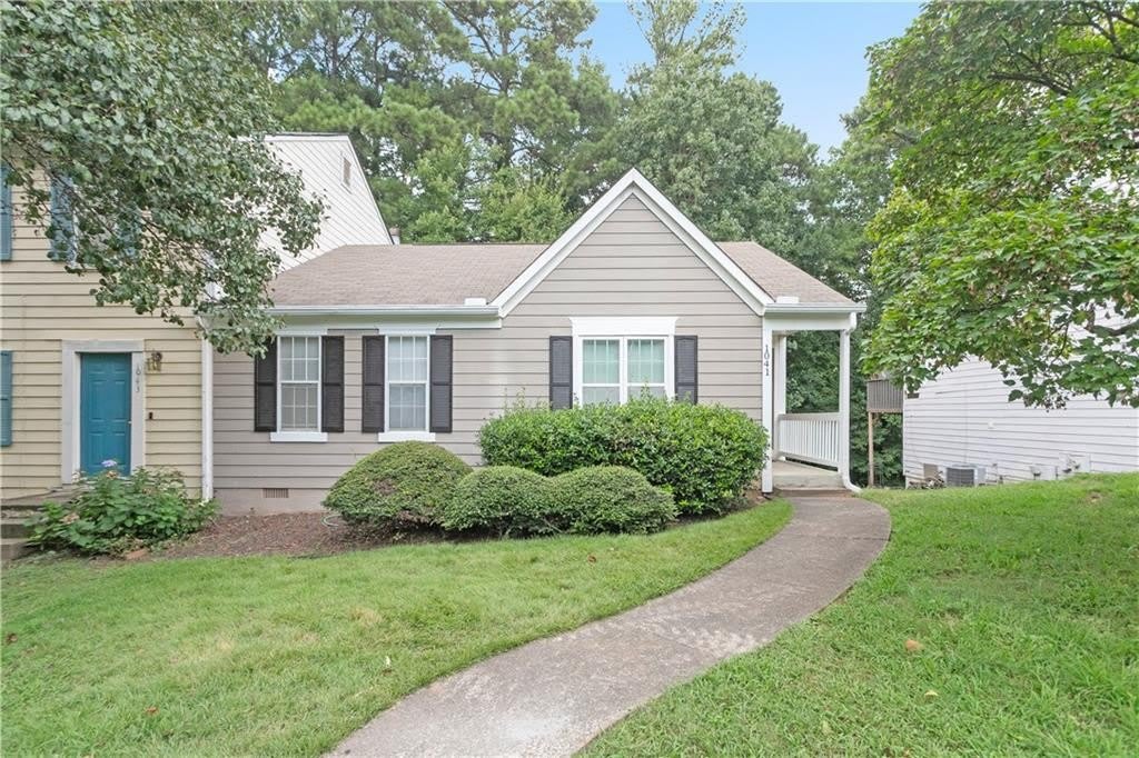 1041 Plantation Way NW – photo 1
