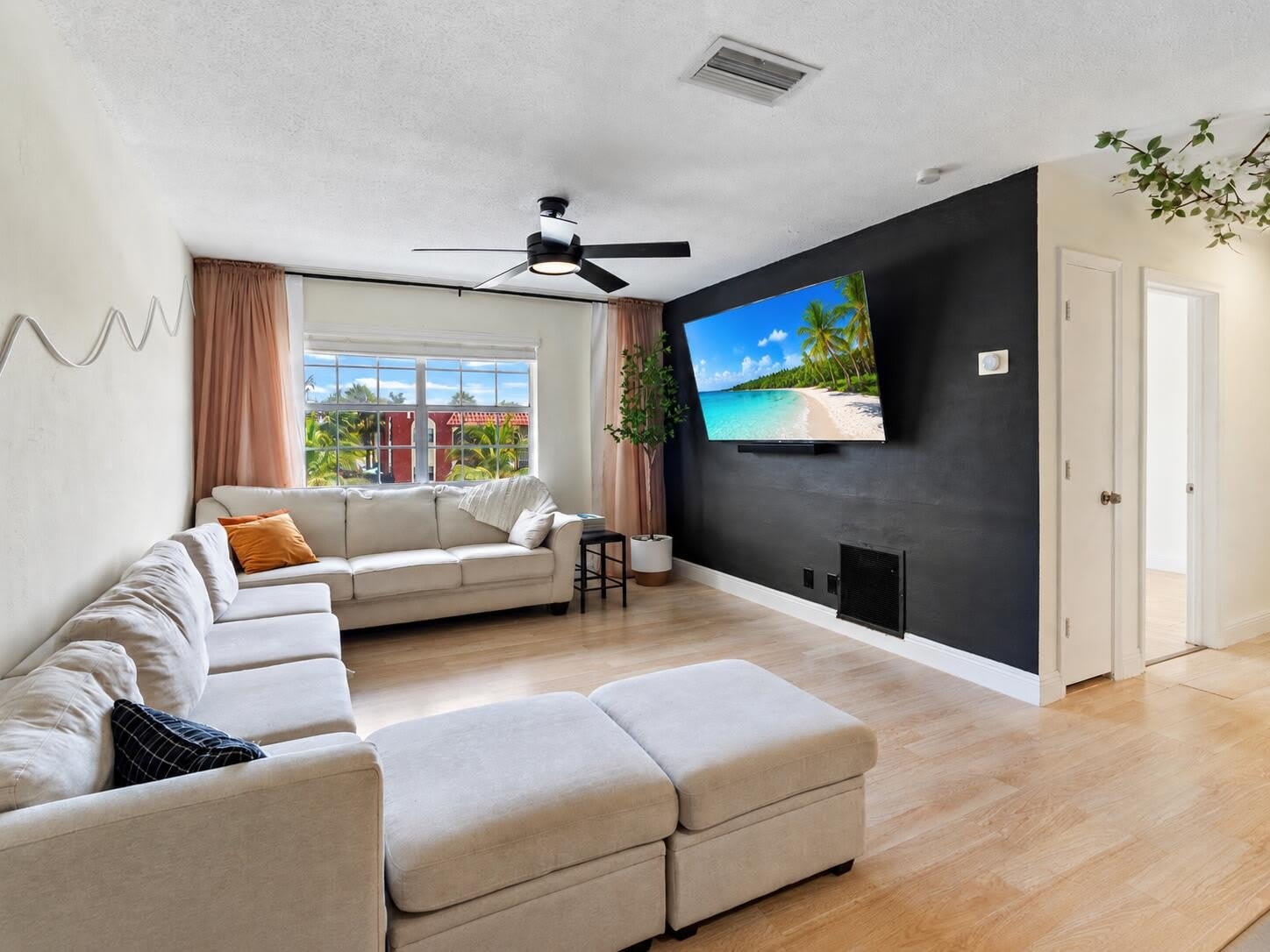 299 SW 7TH Street – photo 2