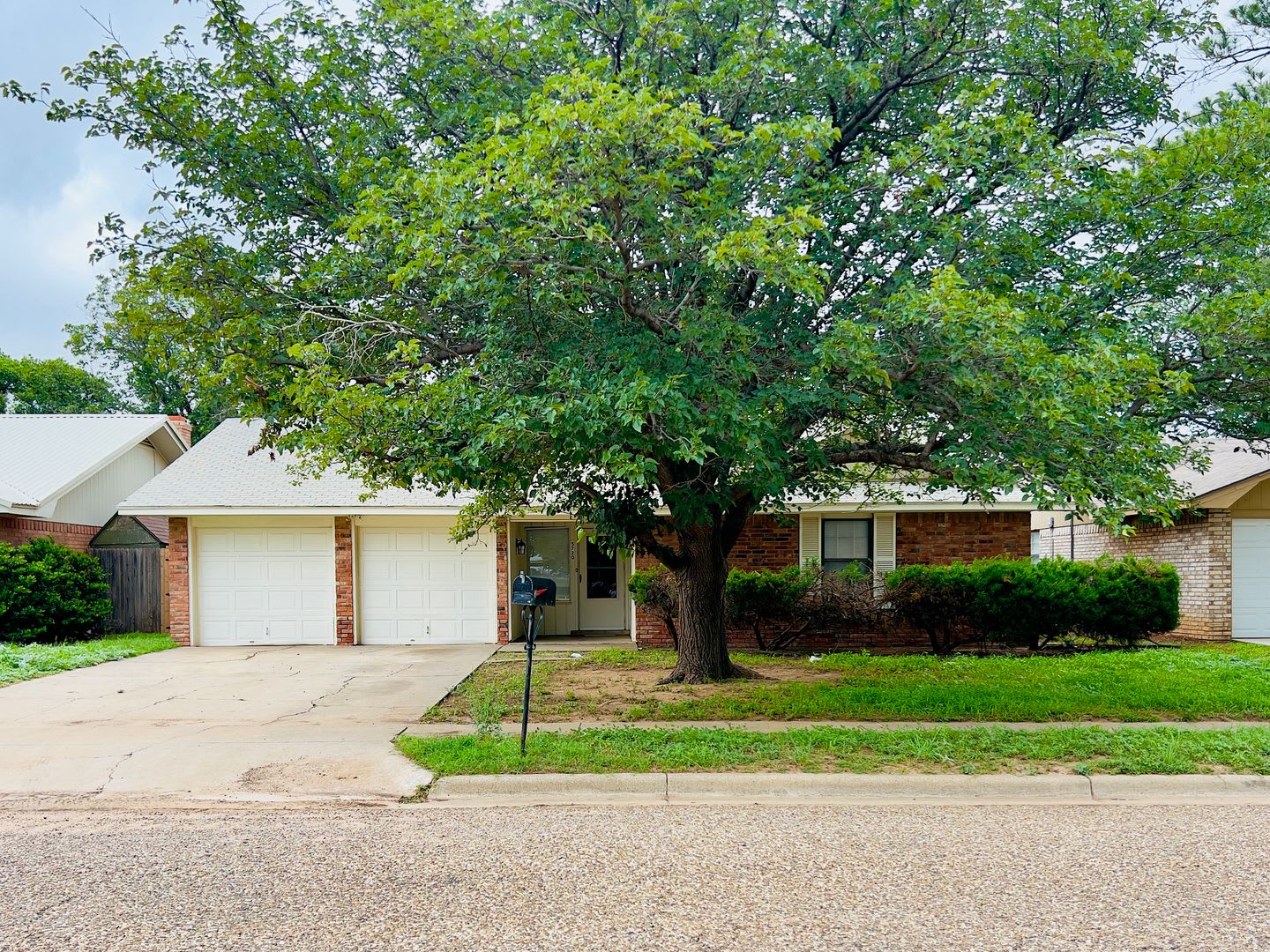 Fully Updated 3/2/2 in West Lubbock – photo 1