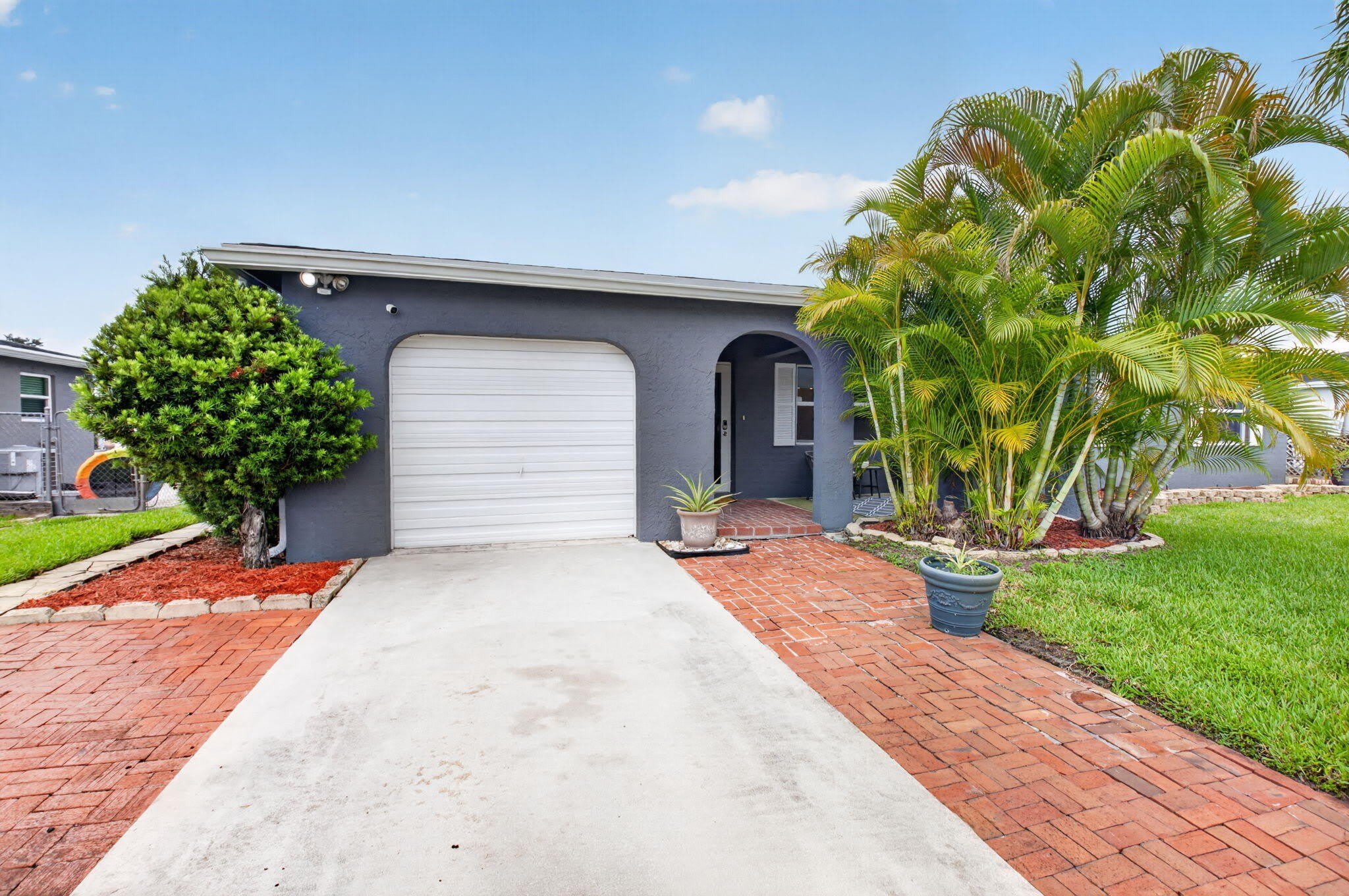 4599 Betelnut Street – photo 3