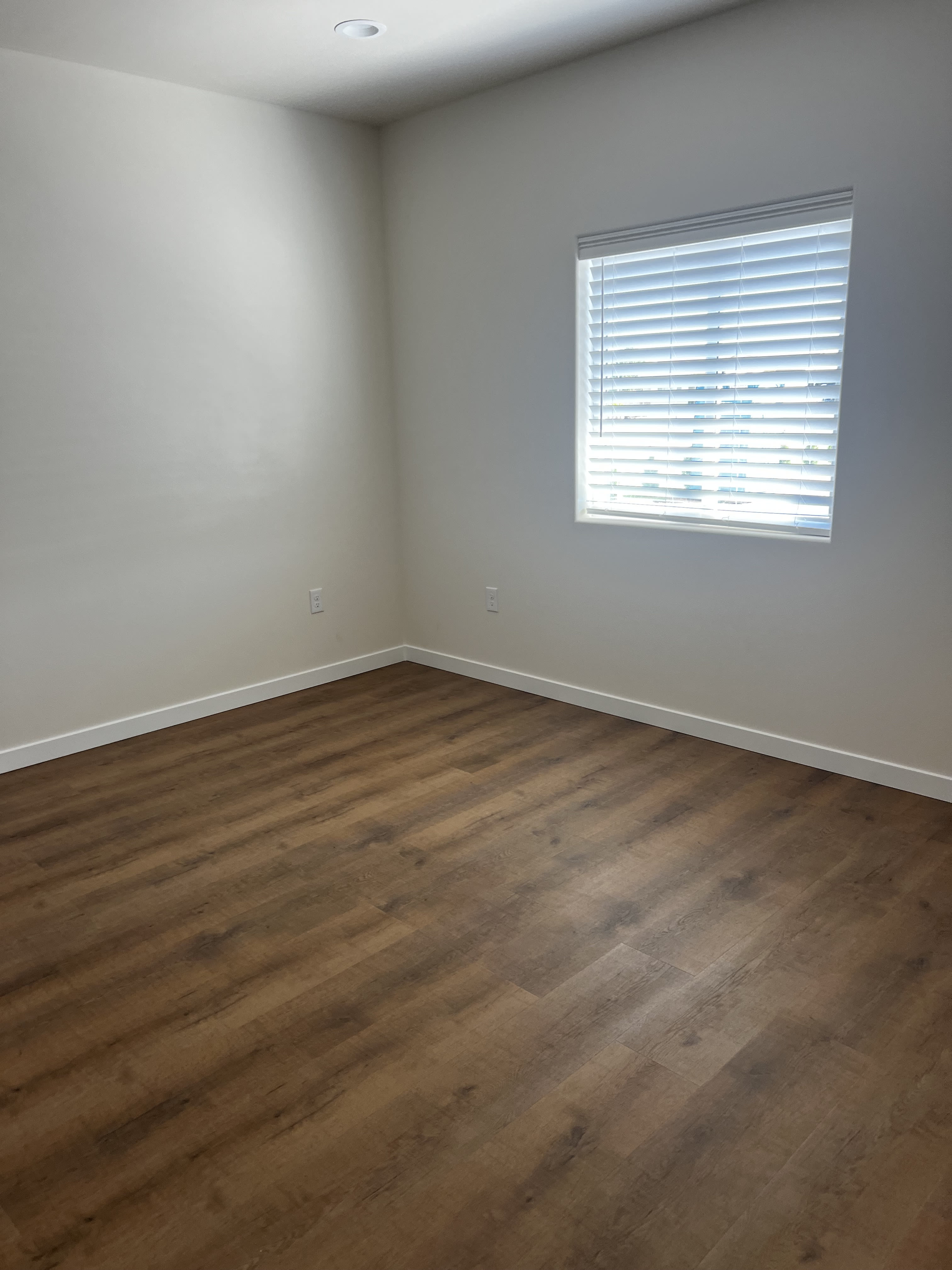 7560 Mcdougal Ave Ne – photo 4