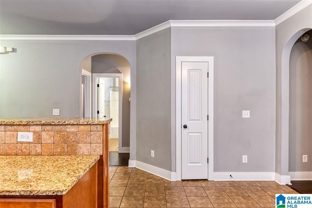 366 KINGSTON CIRCLE – photo 3