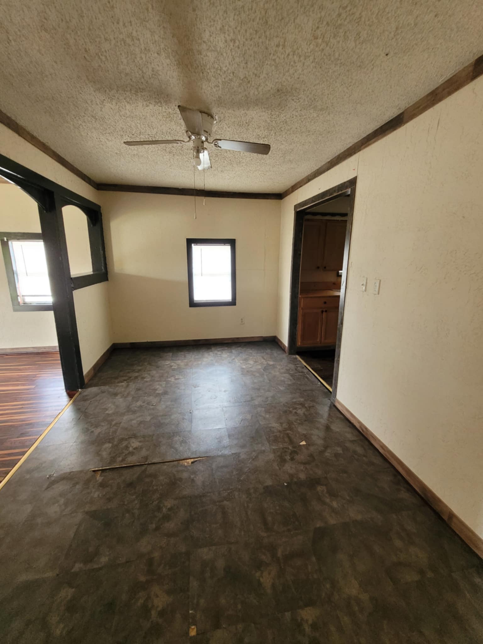 309 W. Chestnut – photo 4