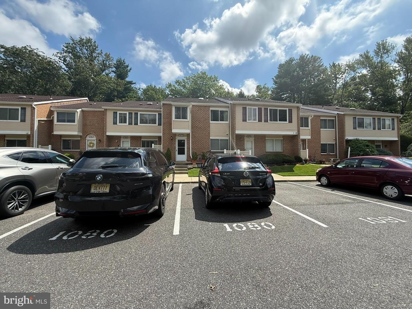 1080 PENDLETON CT – photo 3
