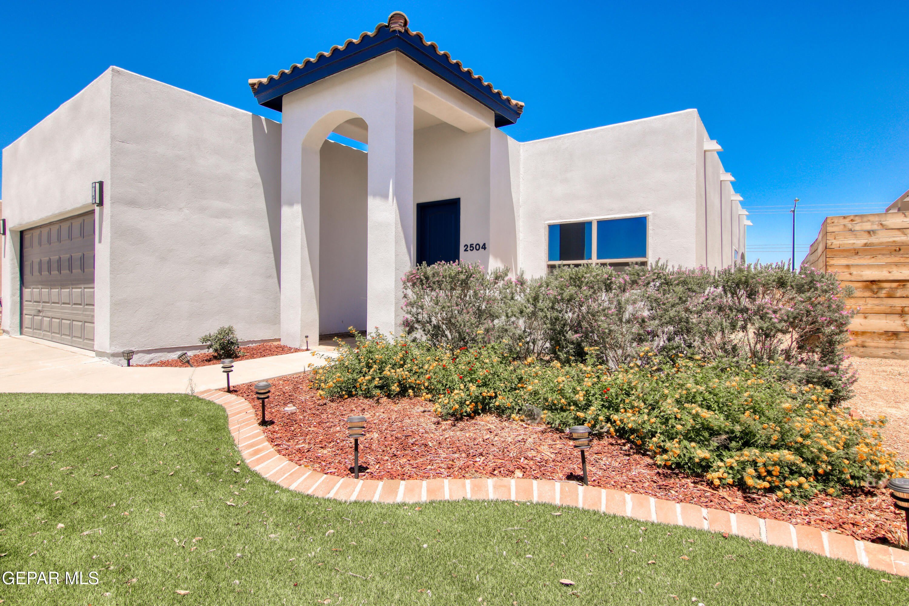 2504 EASTERN SKY Street – photo 5
