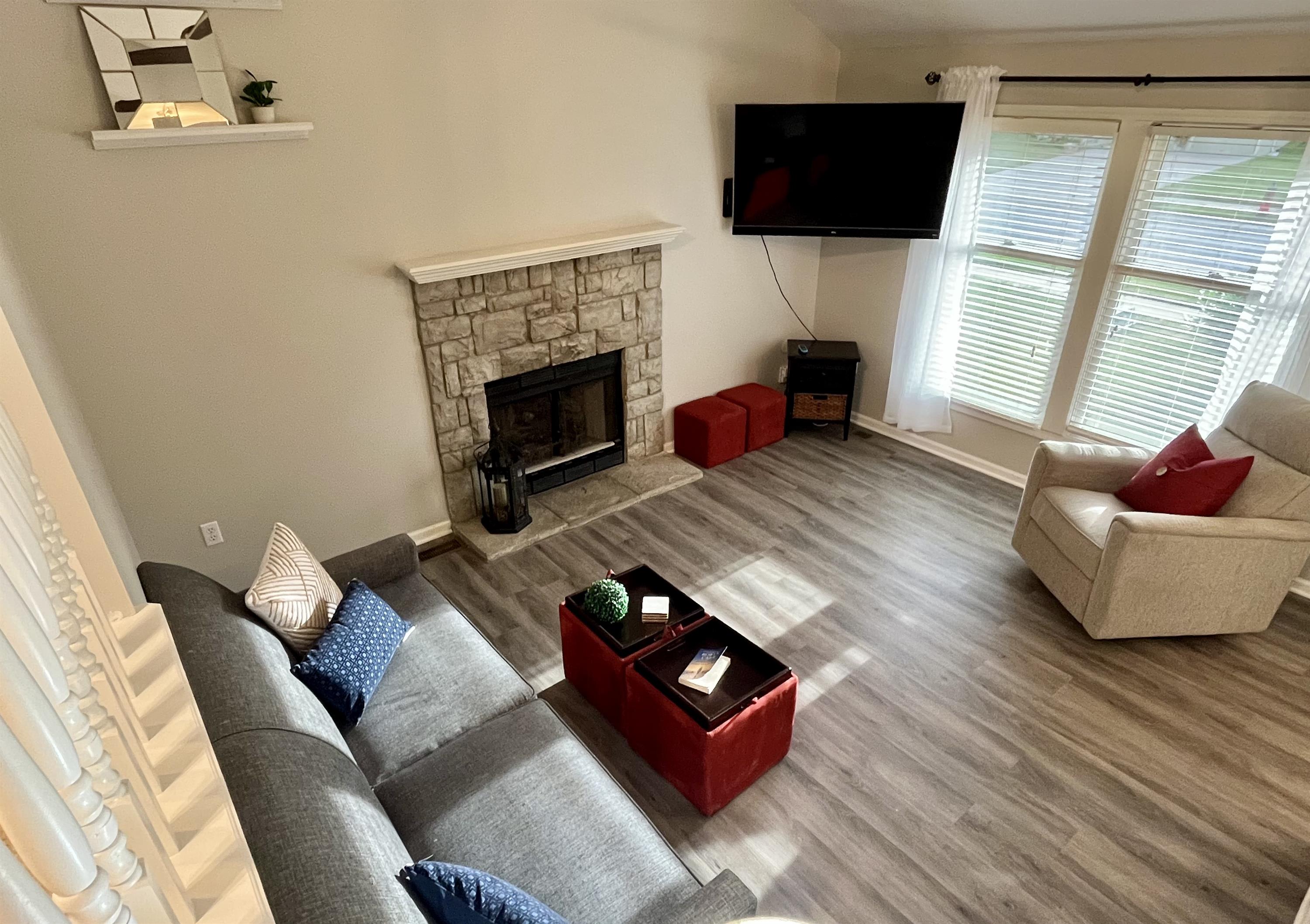 10225 N Main St – photo 1