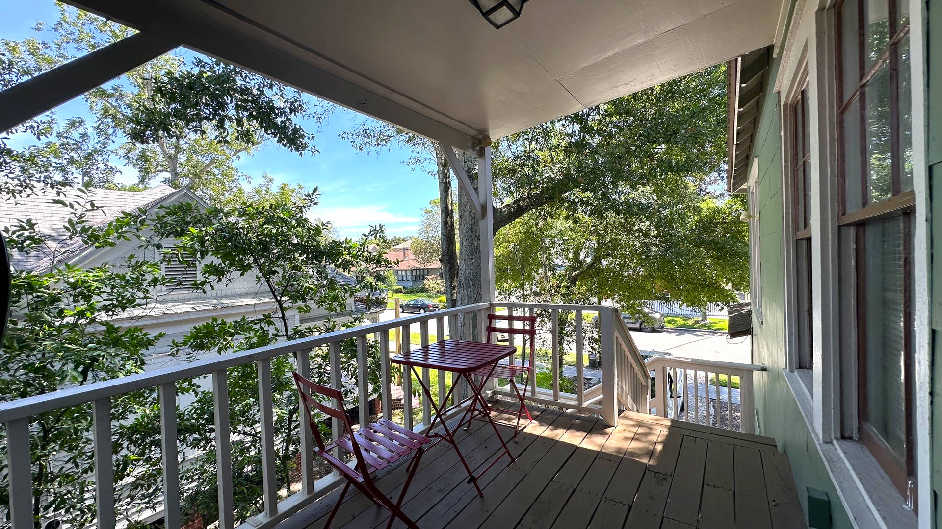 Great downtown location just 1-1/2 blocks off Centre St.! – photo 5