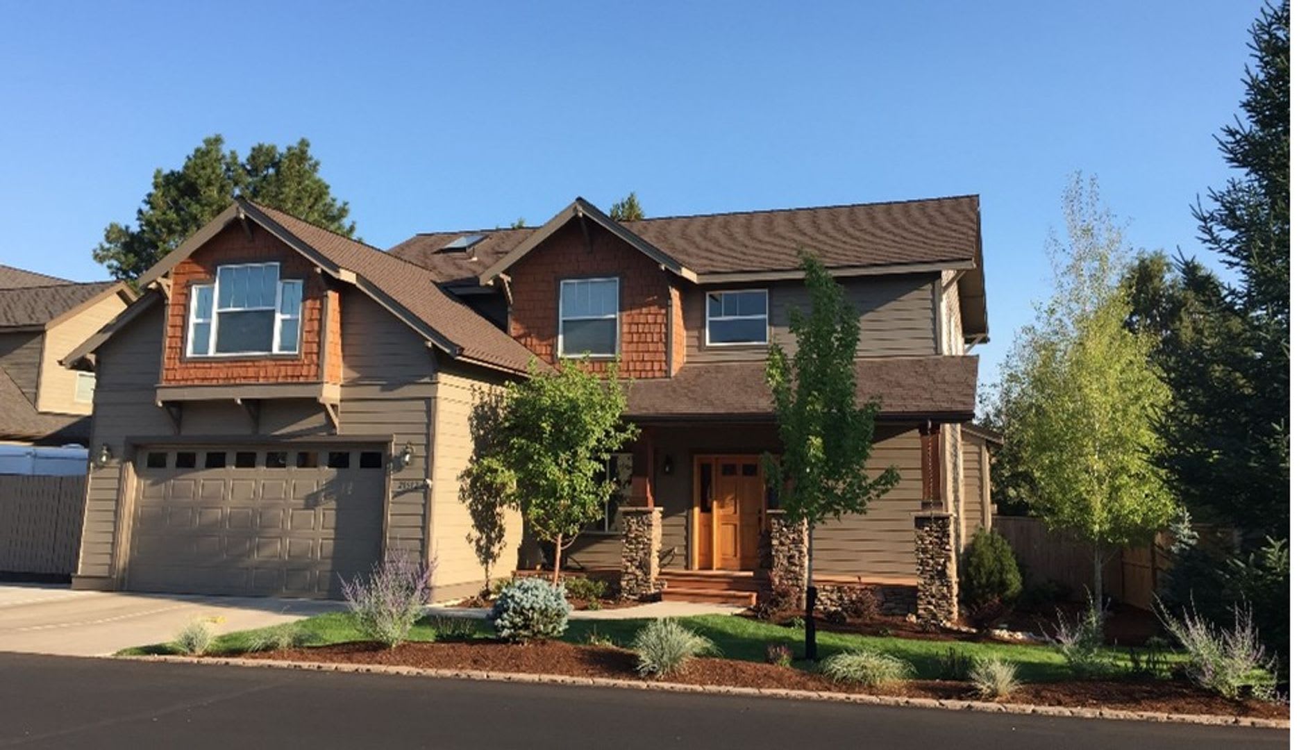 MOVE IN SPECIAL $1000 OFF FIRST MONTH RENT / Furnished Home – photo 1