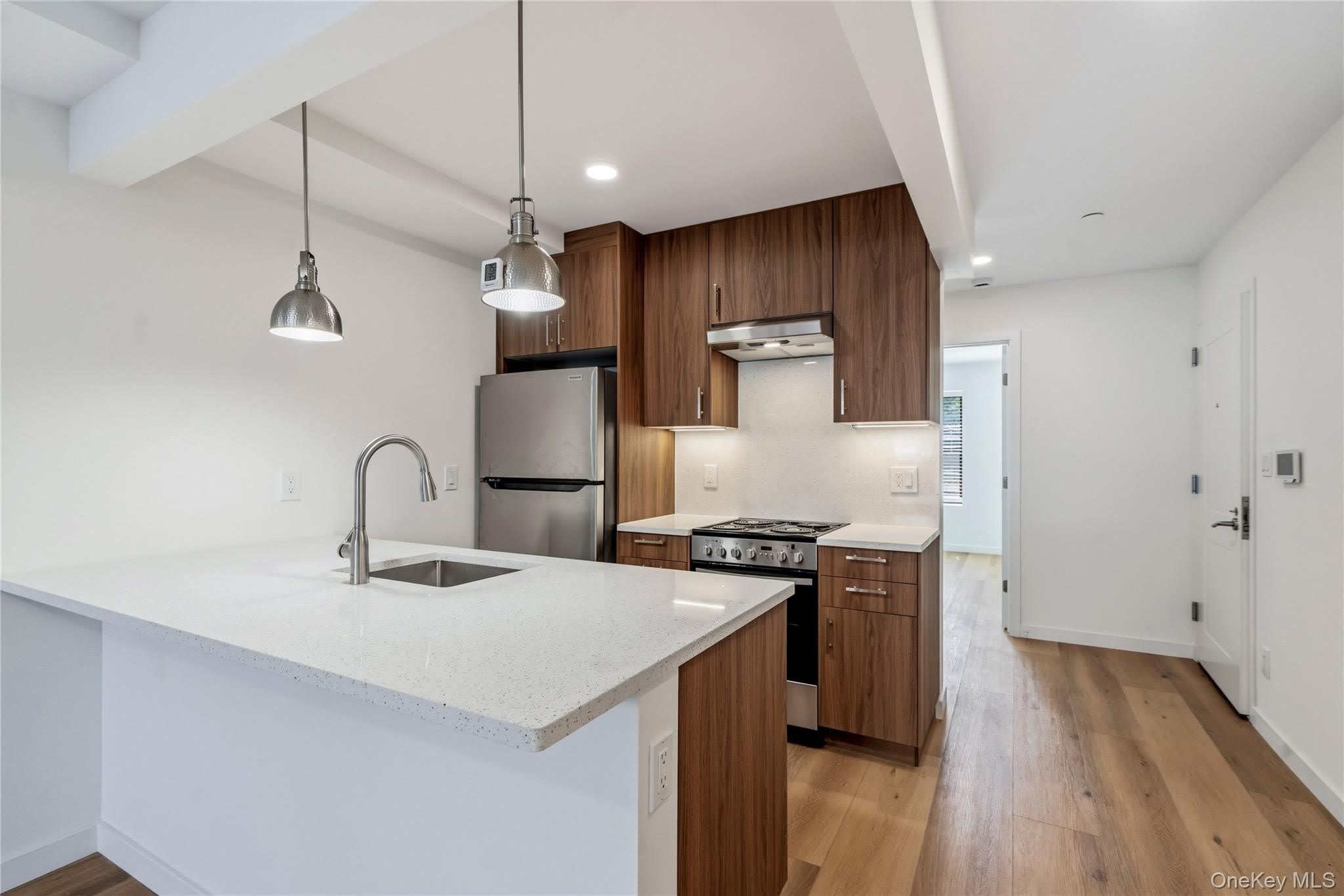 62-47 60th Street – photo 1