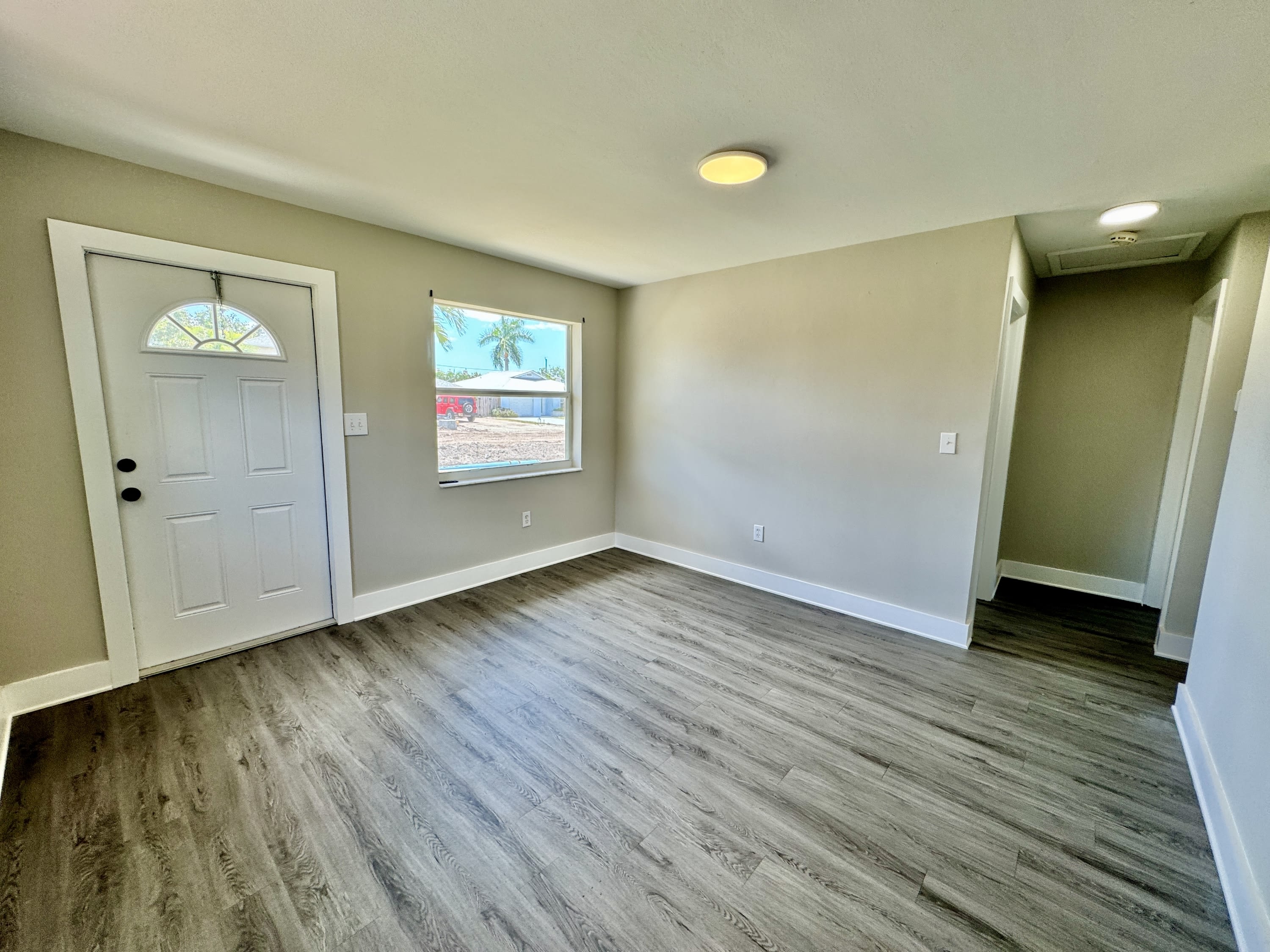531 99th Ave. N. – photo 3