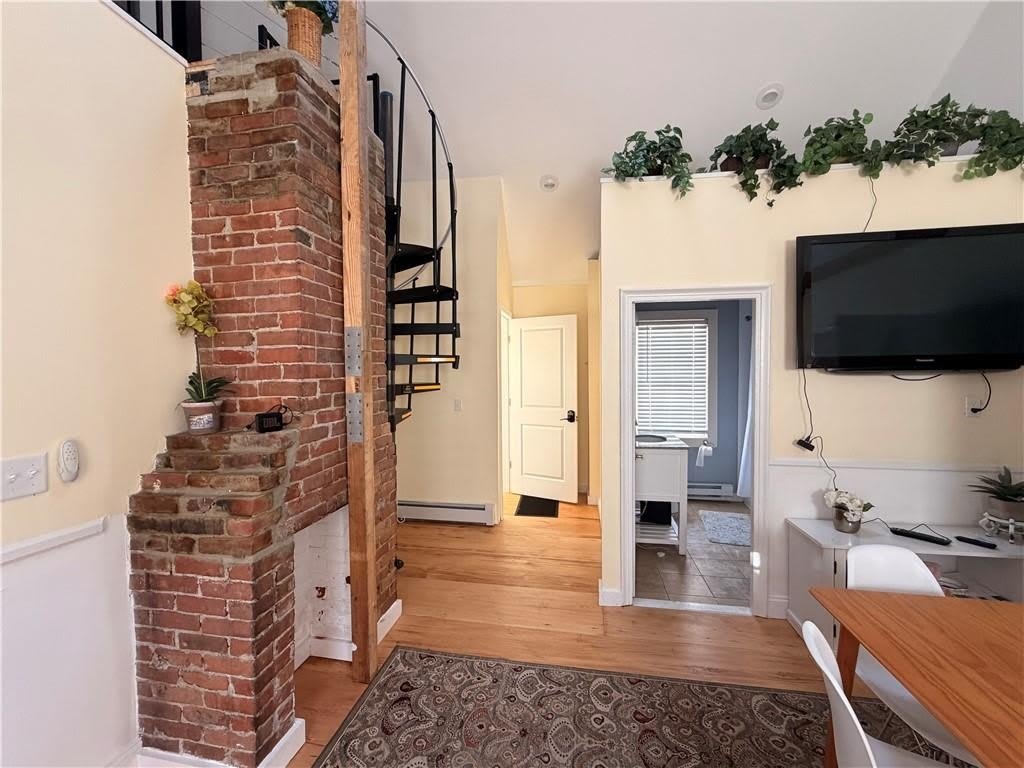 25 Marsh Street – photo 1