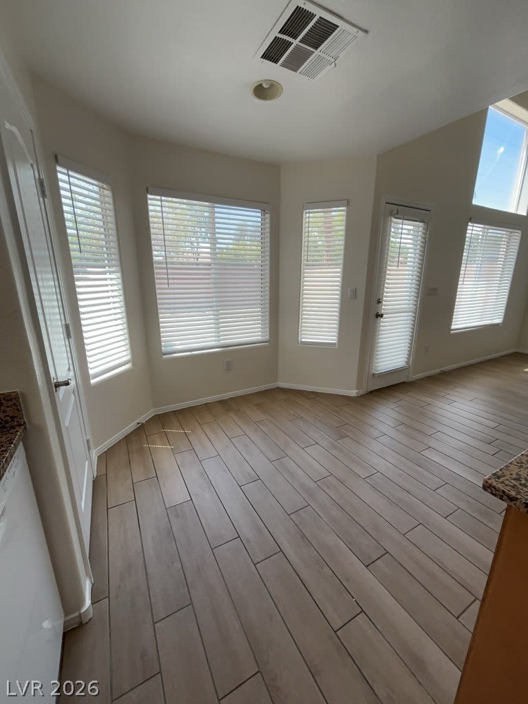 9237 HARBOR STREAM Avenue – photo 5