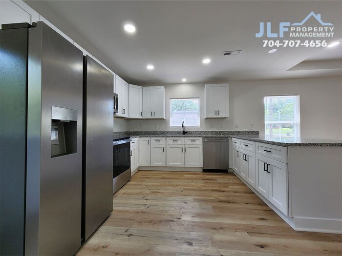 1302 Rainbow Drive – photo 5