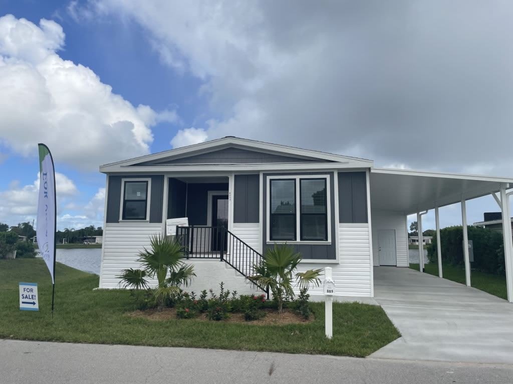4213 68th Street N – photo 1