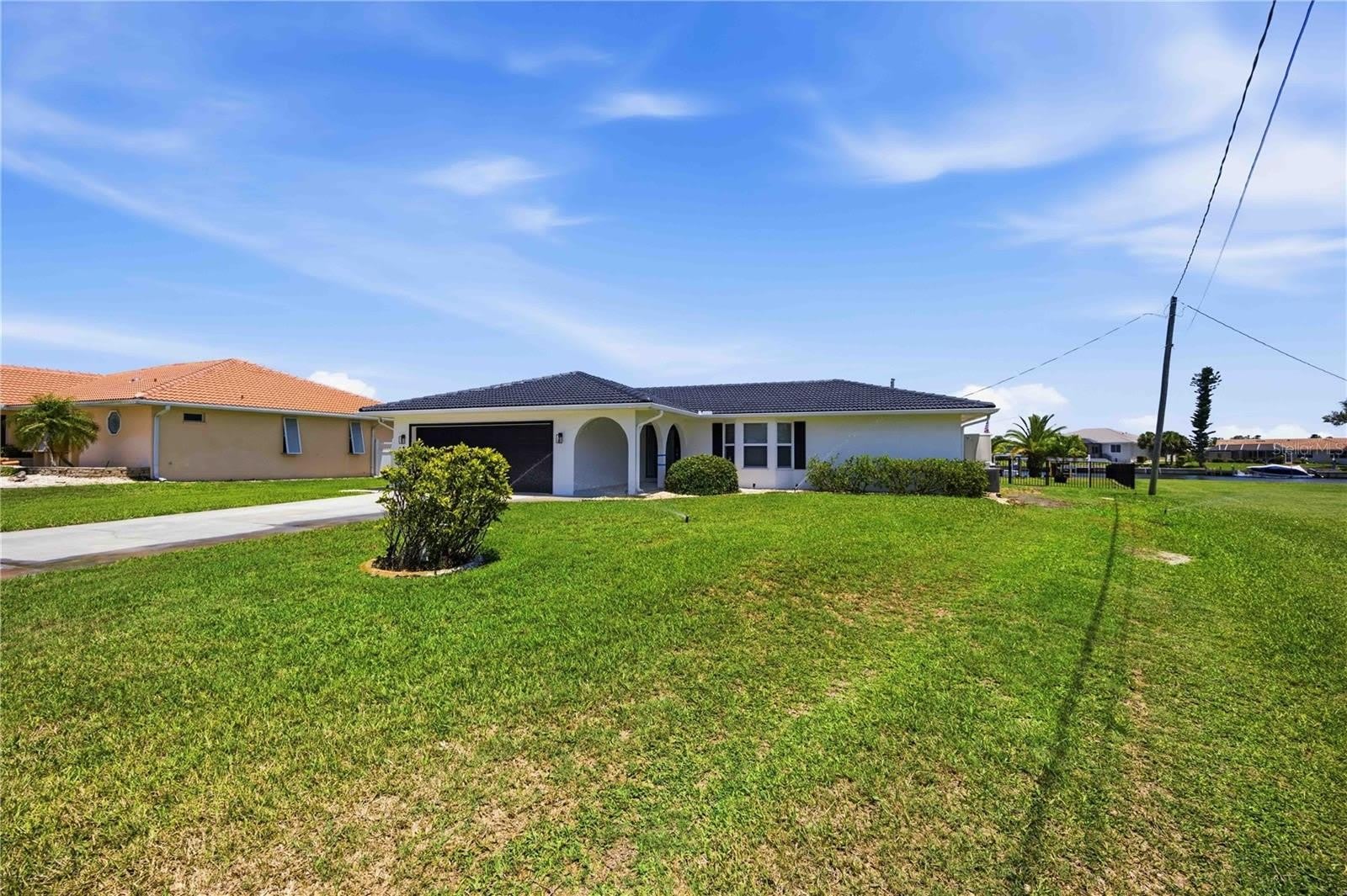 1933 Fairview Drive – photo 1