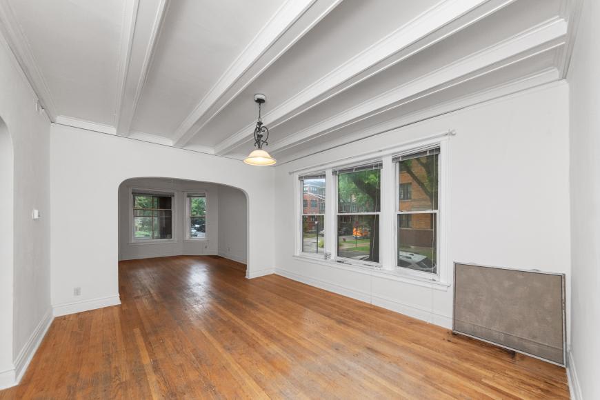 1353 West Catalpa – photo 2