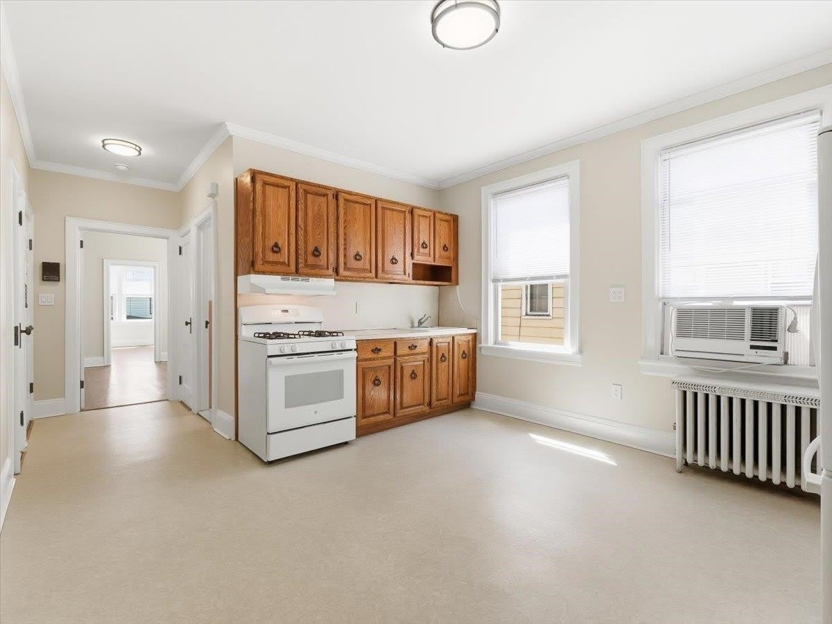 73 NEWMAN AVE – photo 4