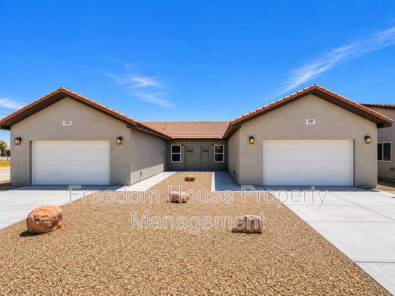 1701 Sycamore Avenue A – photo 1