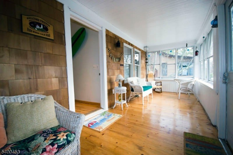164 Osborne Ave – photo 3