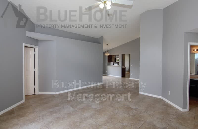 2704 Tannery Ct – photo 3