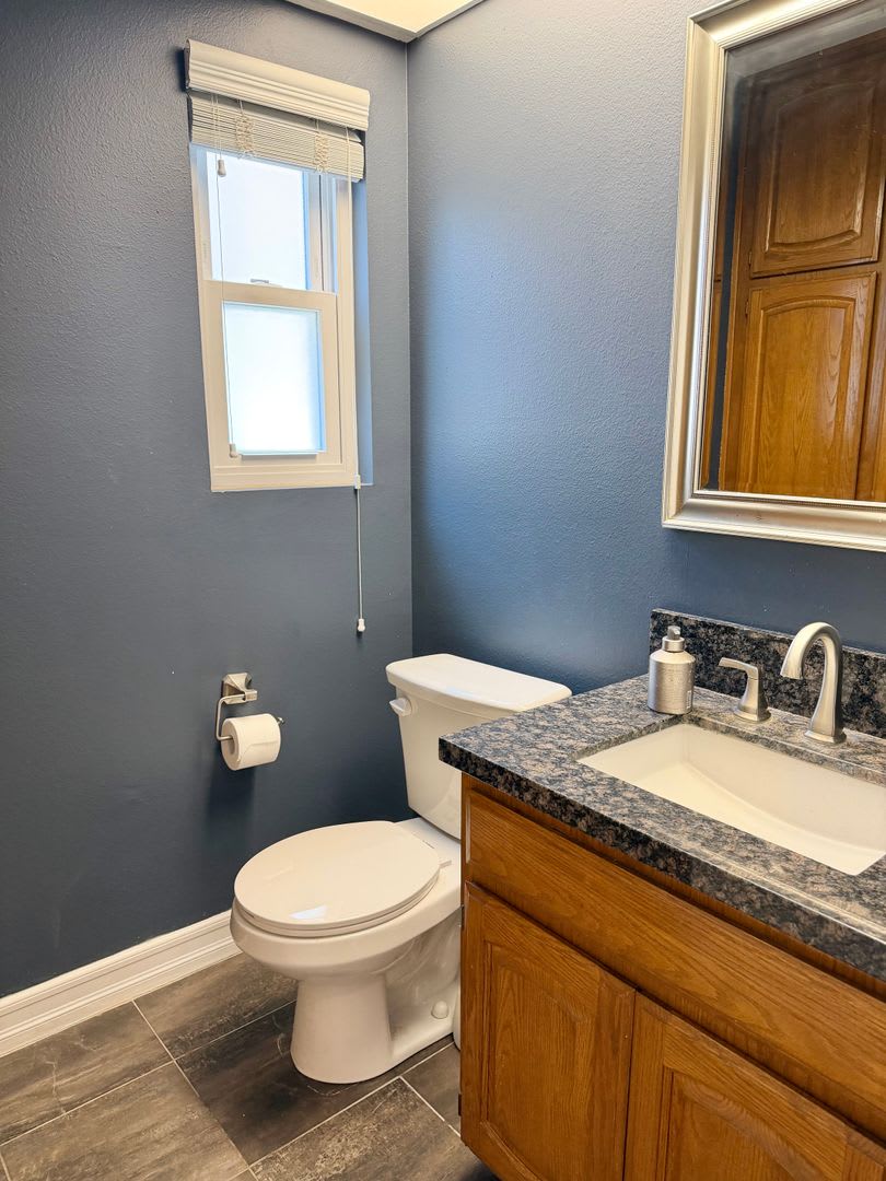 Spacious 3 Bedroom Townhouse 3 blocks from the ocean – photo 3