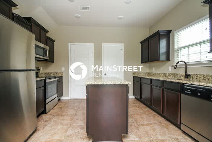 160 Lyndhurst Drive – photo 5