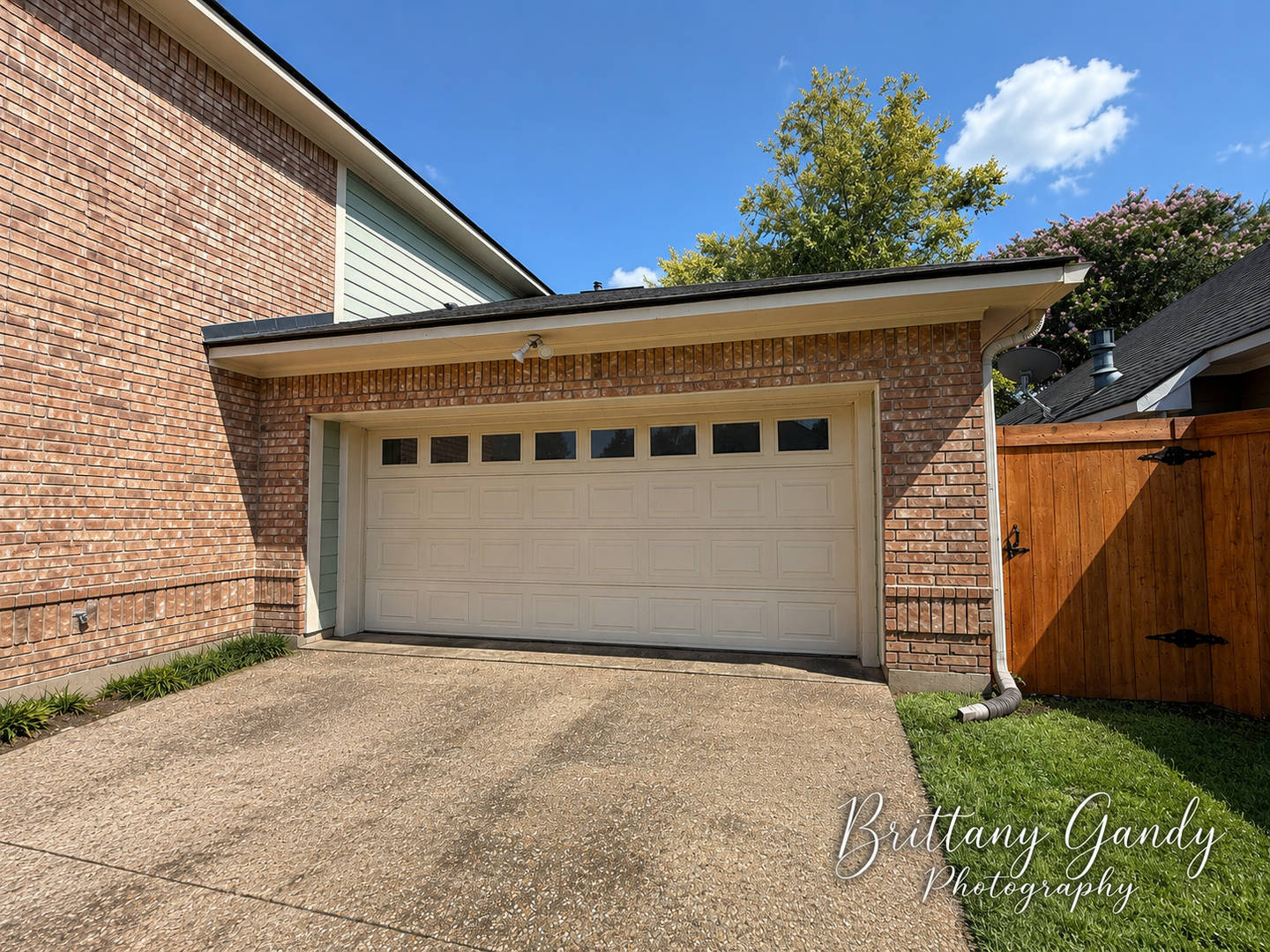 139 Hallette Dr – photo 5