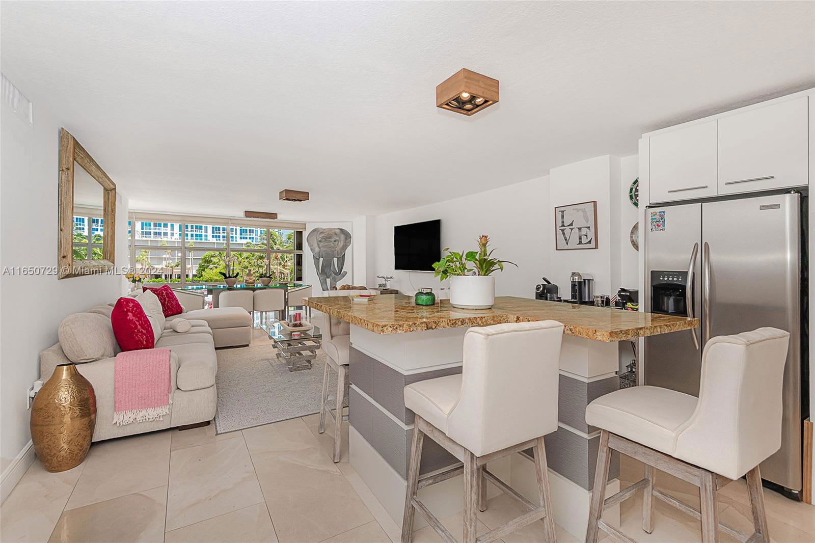6423 Collins Avenue – photo 3