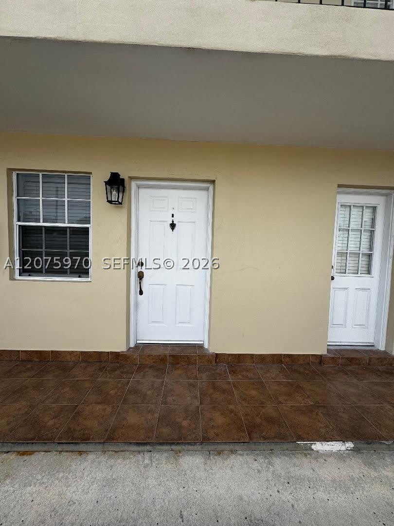 2725 SW 25th St – photo 2