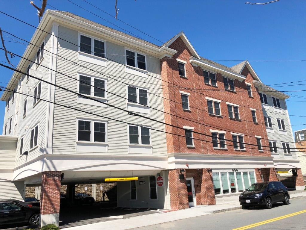 329 East St – photo 1
