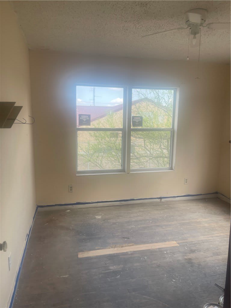 602 E 4th St – photo 4