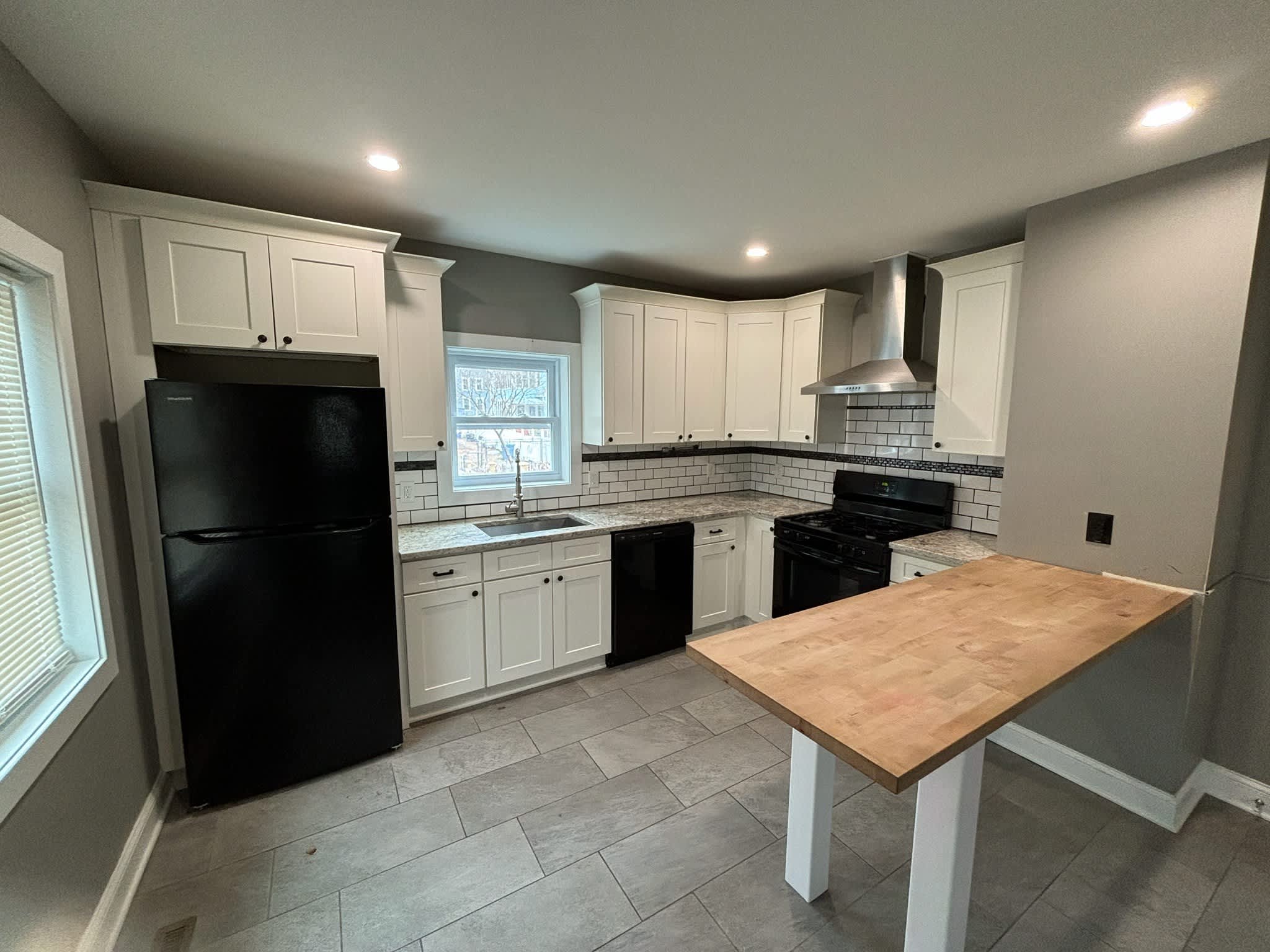 8 Billard St – photo 1