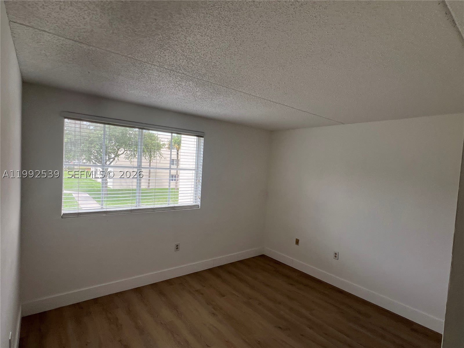 6155 NW 186th St – photo 4
