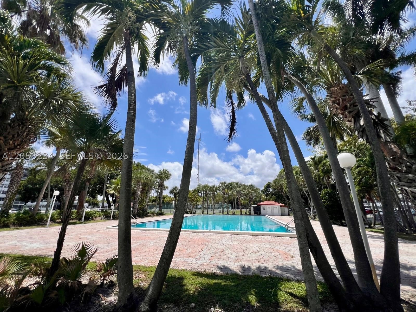 700 NW 214th St – photo 1