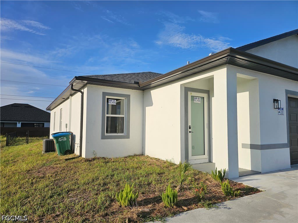 913 NE 15th Lane – photo 2
